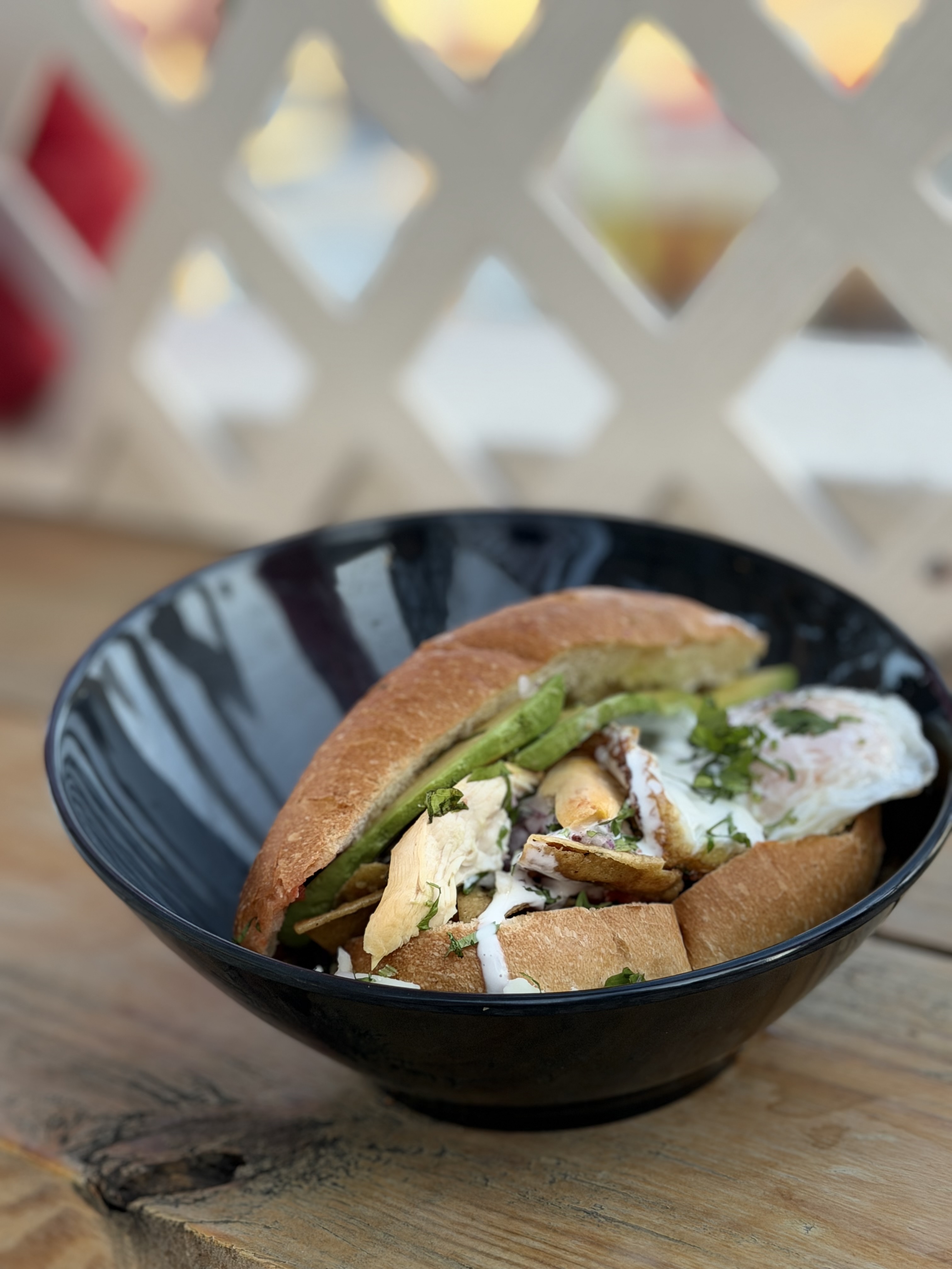 TORTA DE CHILAQUILES CECINA DE RES